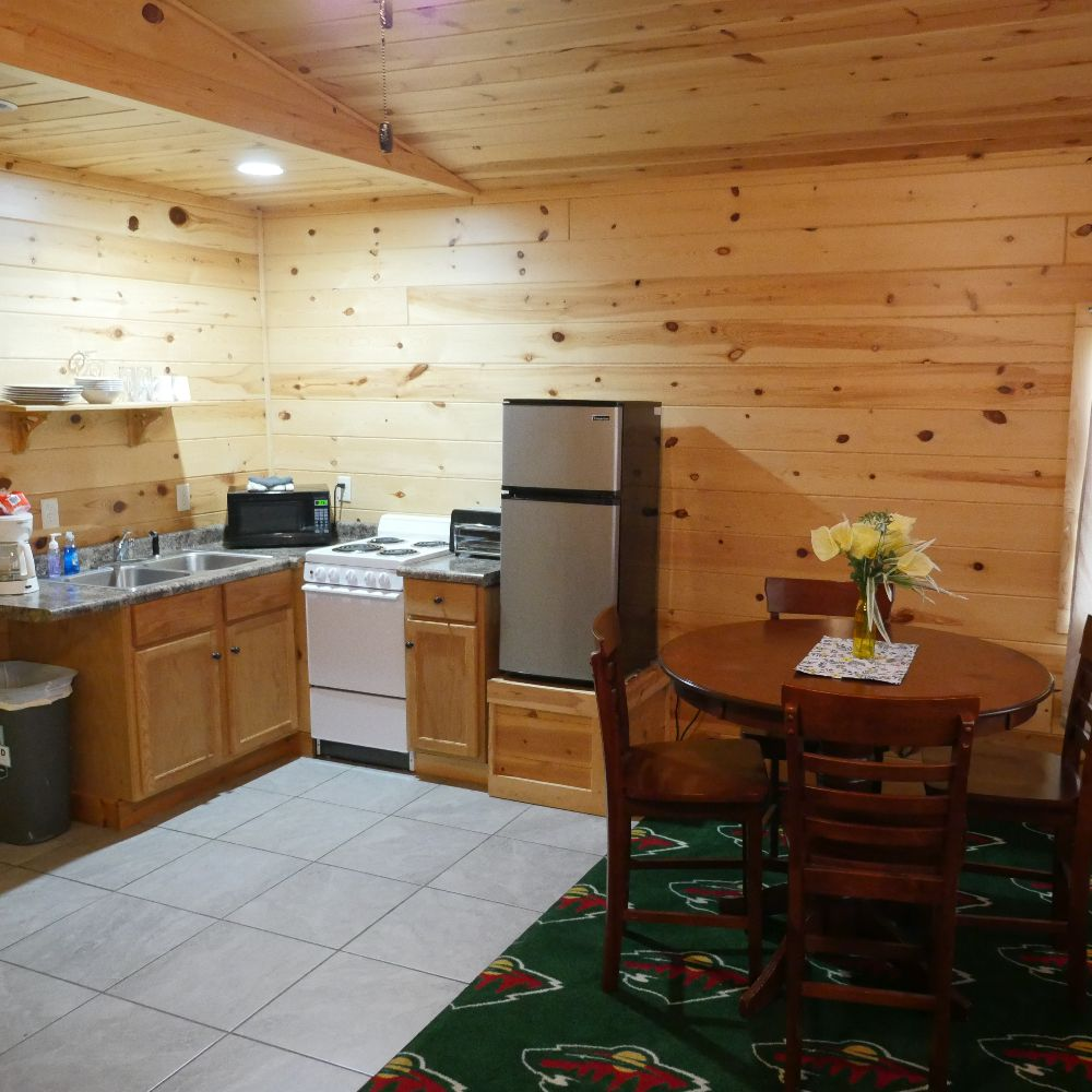 Log cabin gallery image 1